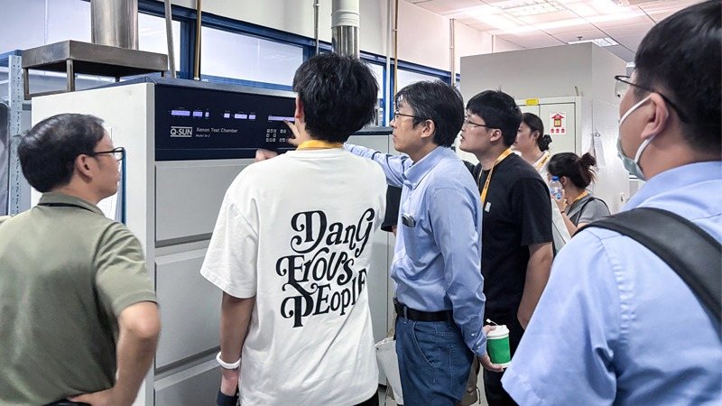 汽車材料耐候老化與光照測(cè)試技術(shù)培訓(xùn)現(xiàn)場(chǎng)照片6