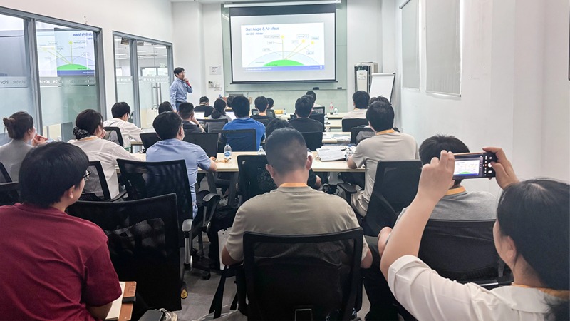 汽車材料耐候老化與光照測(cè)試技術(shù)培訓(xùn)現(xiàn)場(chǎng)照片4